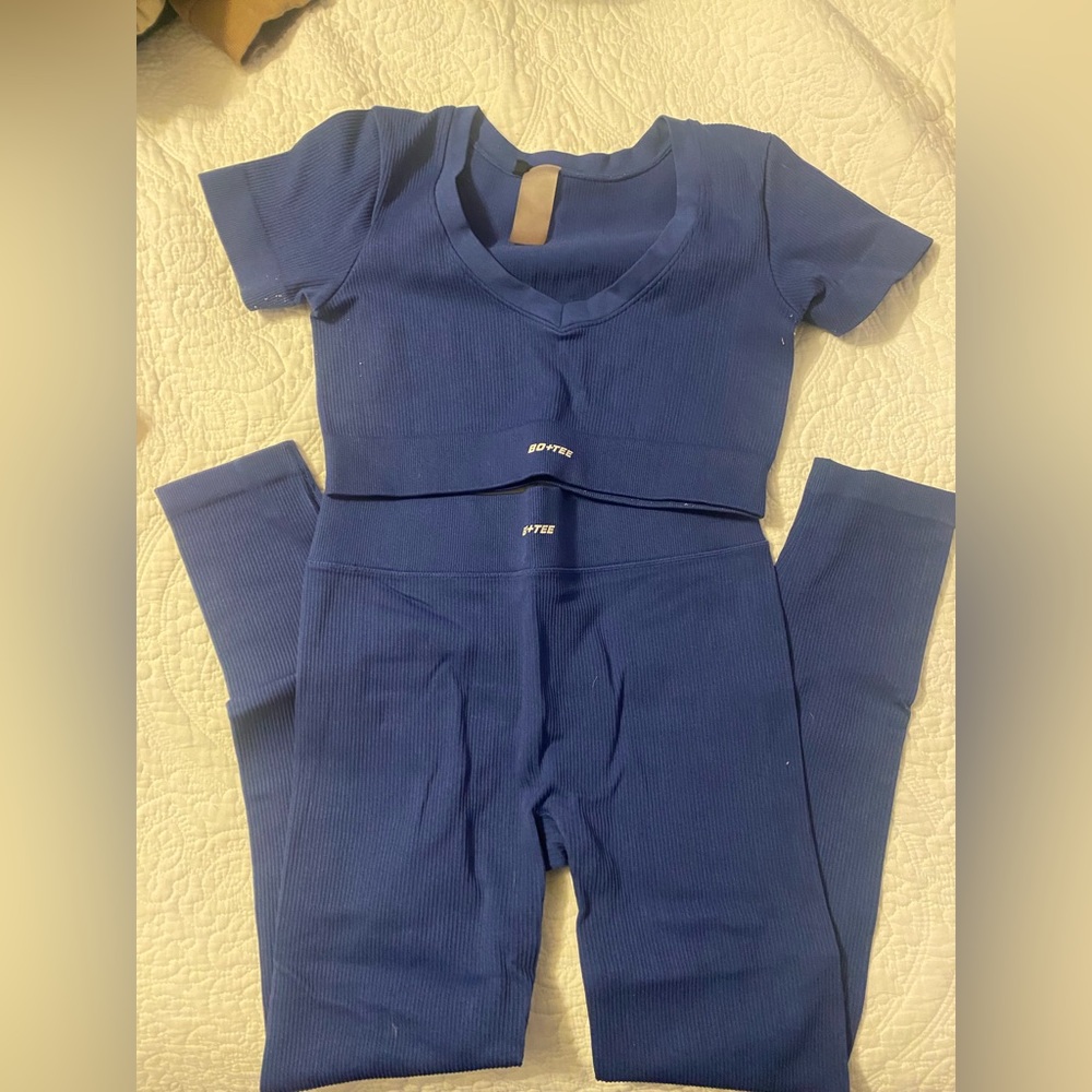 Navy blue Bo and tee set. No tears or holes.